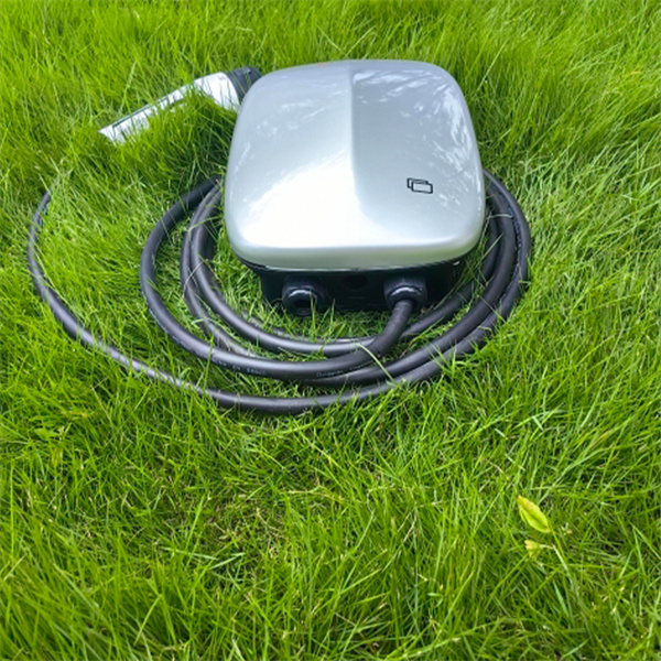 How to use the CCS DC Charger?