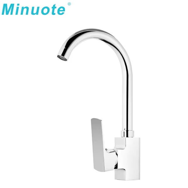 Elige faucetem unimanualem culinae durabilem et efficientem, ut experientiam coquendi et lavandi platos meliorem efficias.