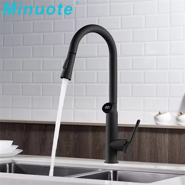 حدث تصميم مطبخك بشكل عصري بإضافة صنبور مطبخ رفيع يمكن سحبه ورش الماء منه