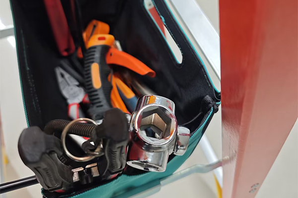 The application of tool bag in high-altitude operations