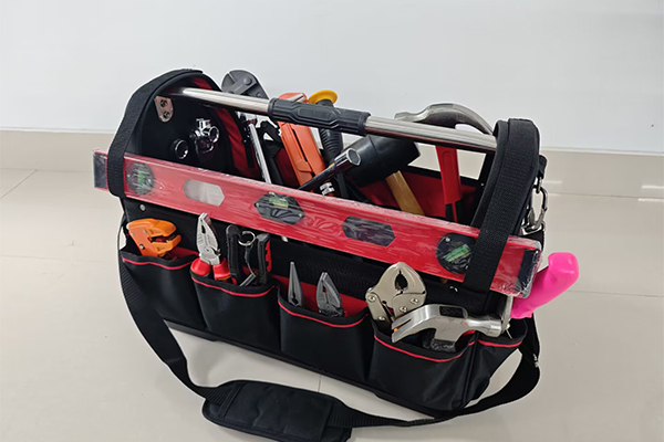 The necessity of tool bag in daily household