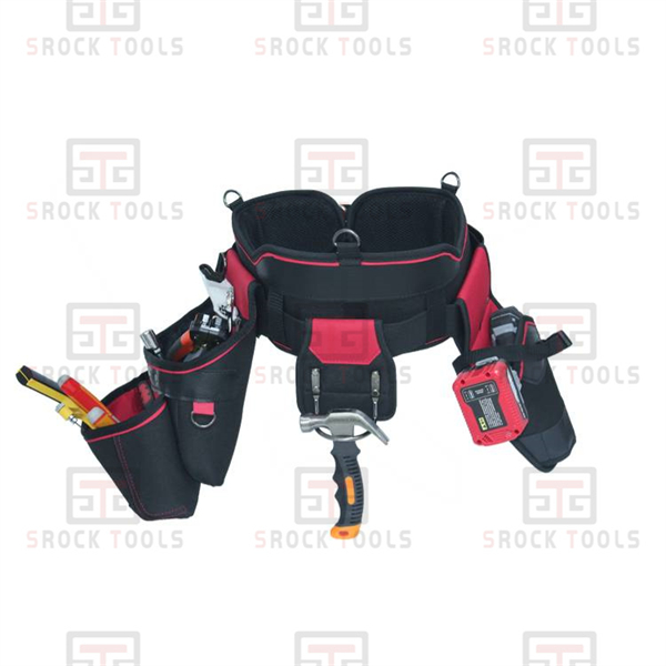 Lege sie in eine Schulterwerkzeugtasche