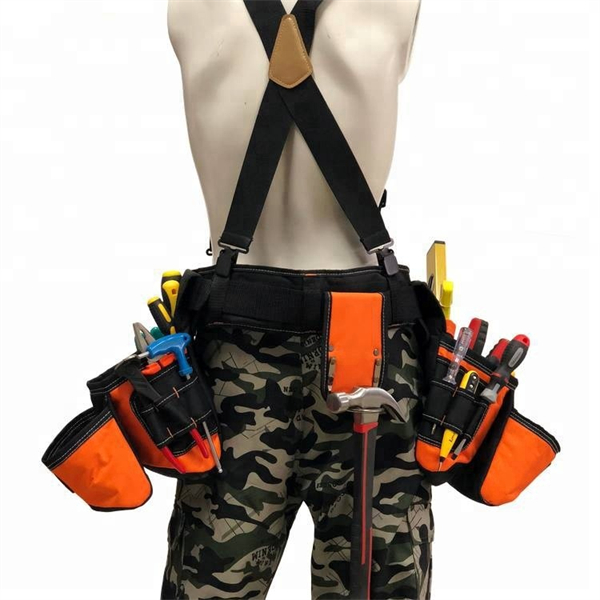 Værk produktiv og forberedt med en kvalitetsværktøjspose og -bælte