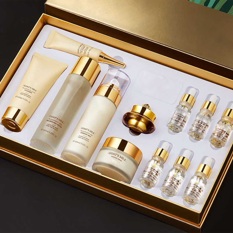 Set Hadiah Wajah Mempercantik dengan Kitaran Kebahagiaan, Set Perawatan Susu Kambing 12 Buah untuk Mengurangkan Tanda-Tanda Penuaan, Melembapkan dan Membuat Bercahaya untuk Kulit Kering