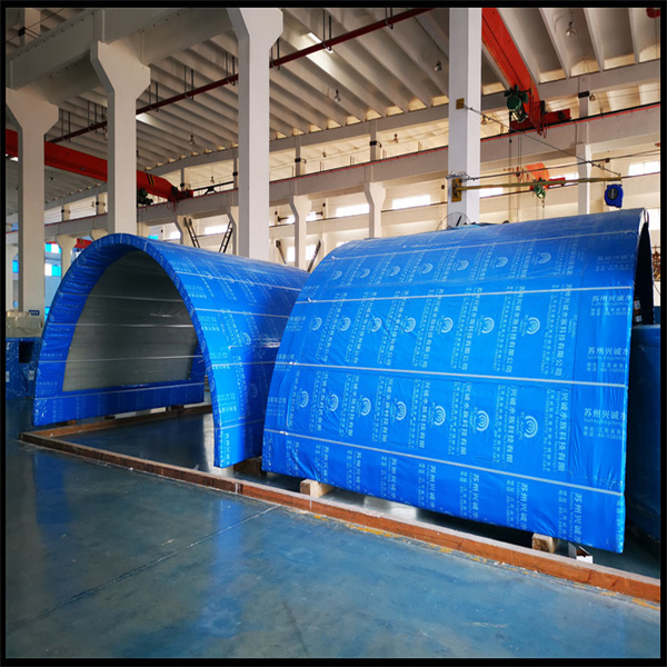 今日、アクリル板で水槽をアップグレード