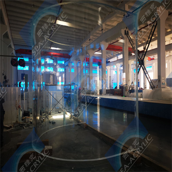 Cleaning and maintaining thick acrylic pool plexiglass is simple and hassle-free.