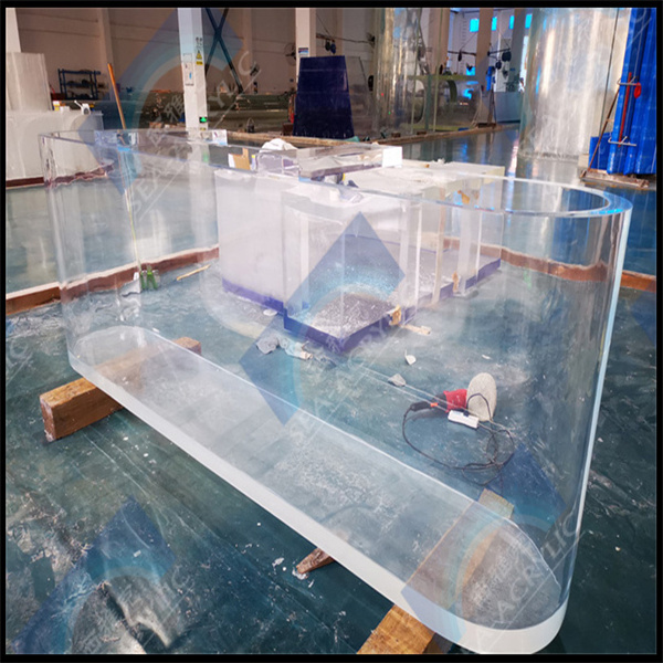 Create a unique pool layout with acrylic panels that can be custom-fit to your specific dimensions and aesthetic preferences.