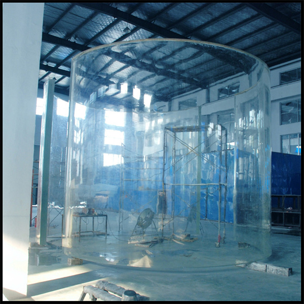 Transformasikan Kolam Renang Anda dengan Kepingan Akrilik Dipesan