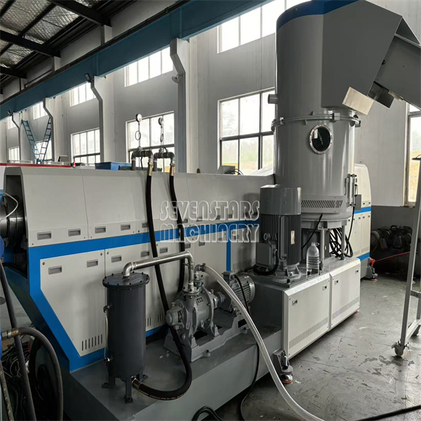 Поуздани и издржљиви екструдери са двоструким вијацима за доследне перформансе у индустрији за прераду пластике