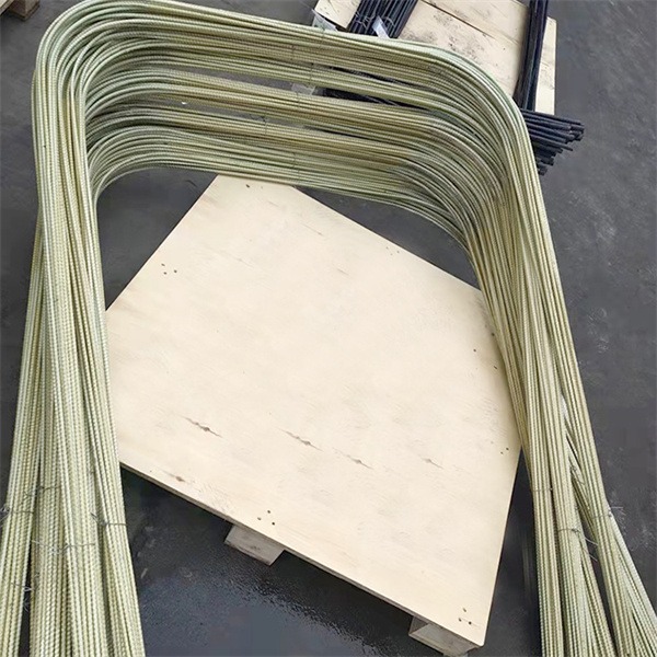 Viride Cratrum ex Fibra Glasea pro Usu Externo