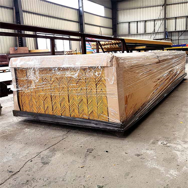 Instalação Rápida e Fácil para Estabilização e Crescimento de Árvores