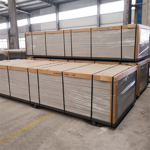 مستقبل مثبتات الألياف الزجاجية