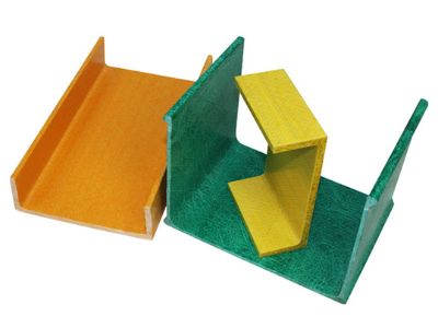 Comparing Fiberglass Rods and Other Materials for Flag Applications