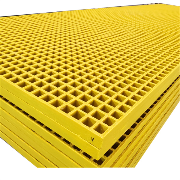 Customized pedestrian pultruded grating in various sizes and colors