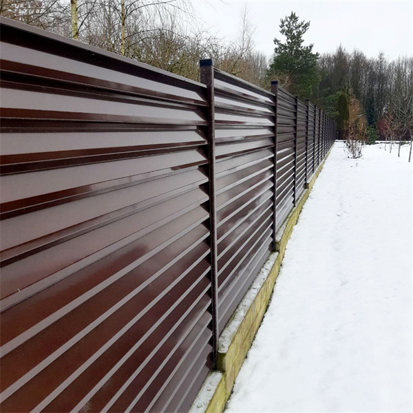 Kosztowność siatki z szkło włókna wzmocnionego tworzywem sztucznych.