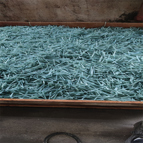 Preiswert und vielseitig, geeignet für eine breite Palette an Zeltgestalten.