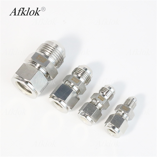 Zlikvidujte úniky s kompresními spoji z nerezavějící oceli