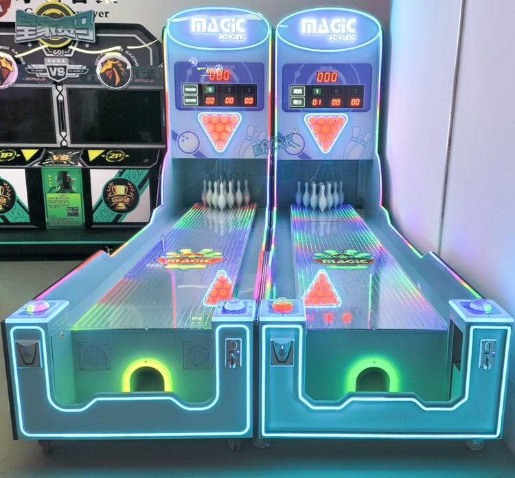 Indoor Amusement Mini Bowling Game Machine 1/2 Players Bowling Ball Machine manufacture