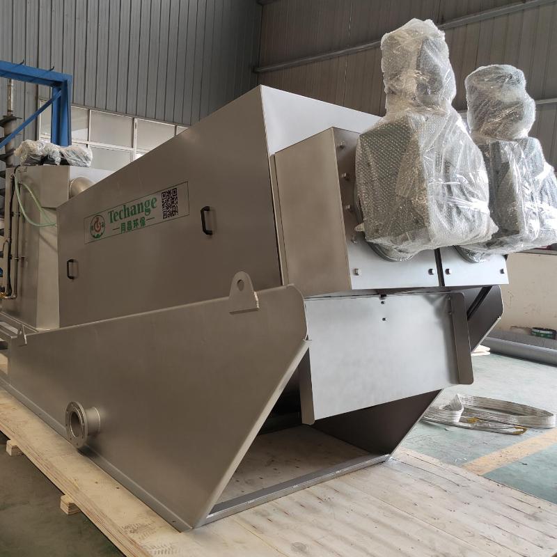 Санар алынган суу центрифуга көрсөктөрүнүң современдык түзмөлөрү түзүлгөн