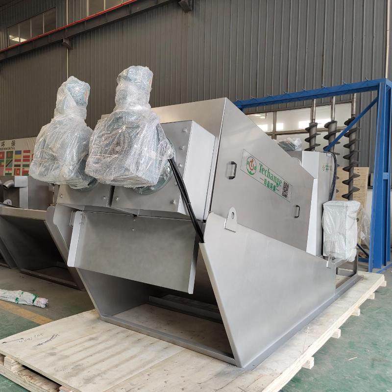 Канализацияны чакыруу үчүн санар алынган суу центрифуга машинасы менен эмне жана башкарууга жеткилишини арттырыңыз