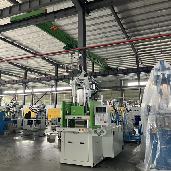 مزايا استخدام لونين في عمليات القولبة بالحقن الرأسية