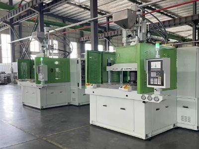 How to Choose the Right Vertical Injection Moulding Machine for Your Factory