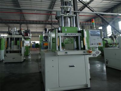 Common Applications of Vertical Injection Molding Machines in Various Industries