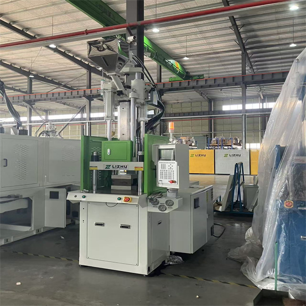 Reliable and Consistent Output from the 100 Ton Injection Moulding Machine