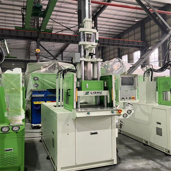 Jak svislé plastovací stroje mohou zvýšit efektivitu výroby