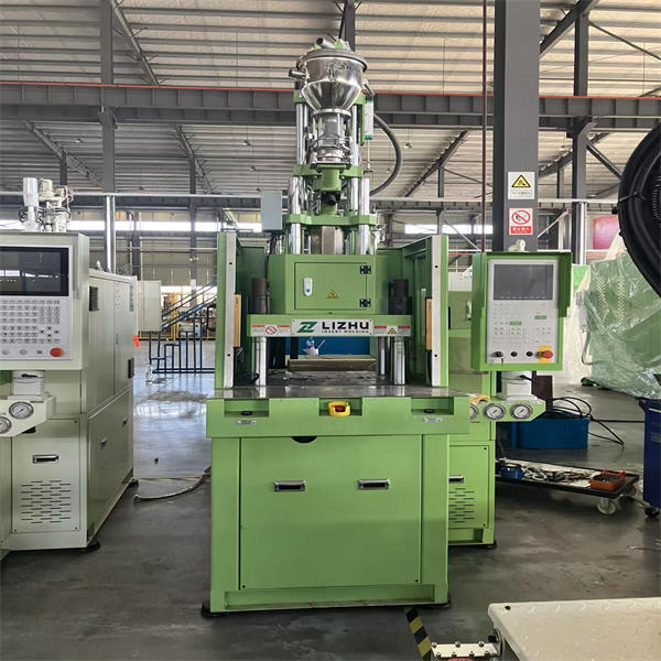 Düşey Enjeksiyon Kalıplama Teknolojisi ile Alan ve Verimliliği Maksimize Edin