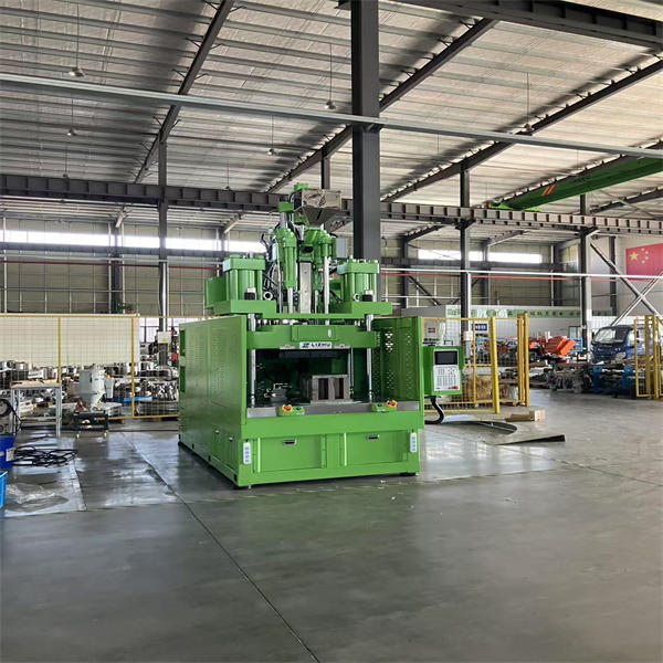 Experience Unmatched Quality and Reliability with Vertical Injection Molding in Mexico."