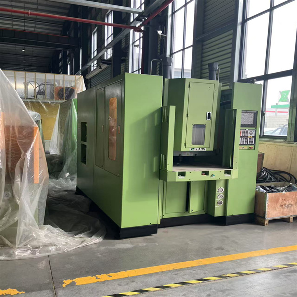 Streamlined Design with Injection Vertical Machine Electric