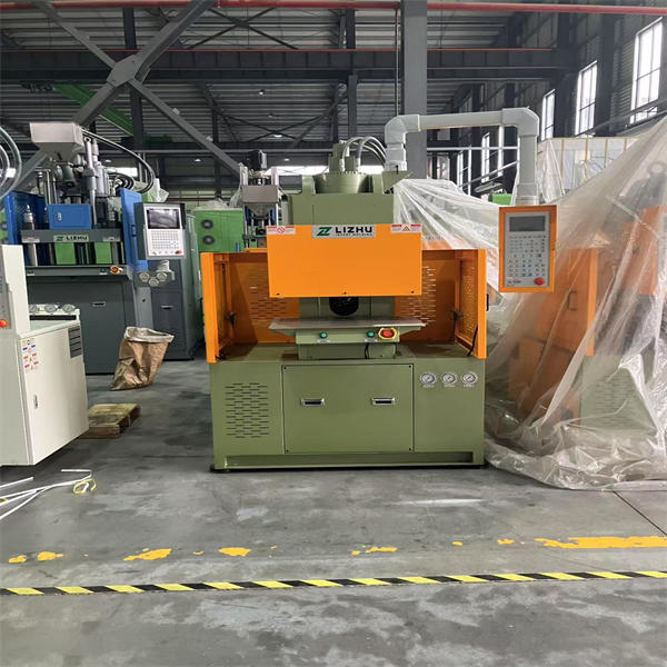 การฉีดขึ้นรูปพลาสติกกำลังปฏิวัติอุตสาหกรรมยานยนต์อย่างไร