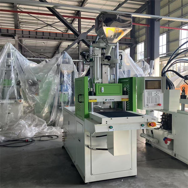 Vertical Insert Molding in Mexic