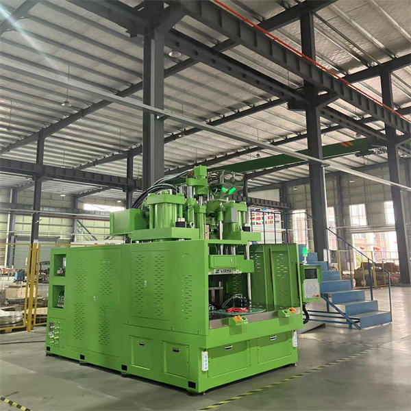 Inovace a spolehlivost jsou u našich strojů samozřejmostí