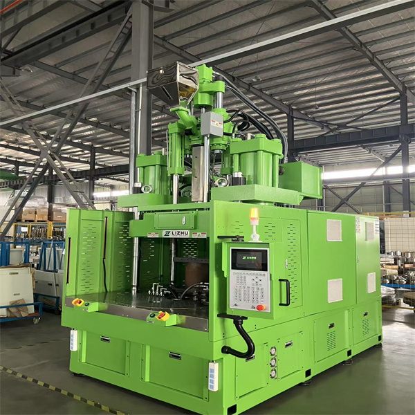 Revolutionieren Sie Ihre Produkte mit Zweifarbenem Vertikalen Spritzguss