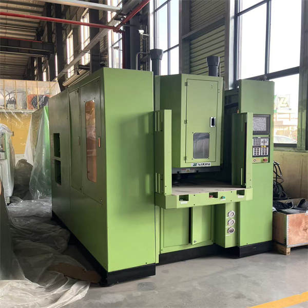 Hogyan segíti a fogkefeinjekció gép a gyártókat abban, hogy időt takarítsanak meg a fogkefe gyártás során.