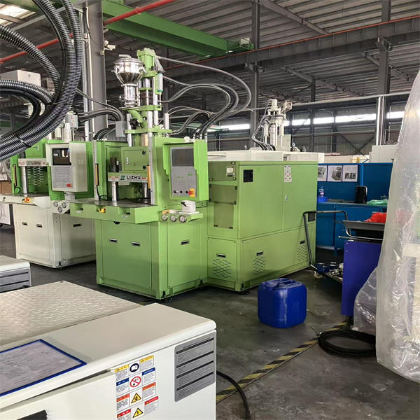 Düşey Enjeksiyon Kalıplama Makineleri ile En Üst Kalite Sonuçlara Ulaşmak