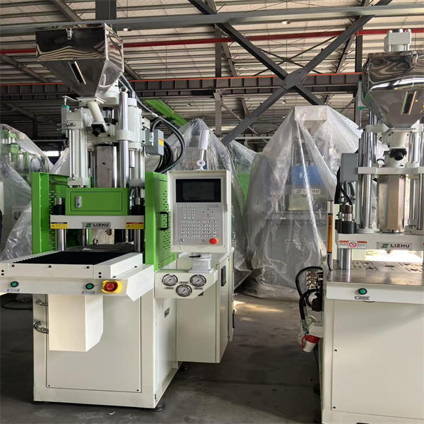Vertical Insert Molding in Mexic
