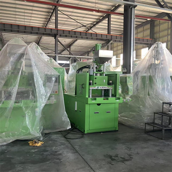 Maximizing Production with Italy's High Speed Vertical Injection Molding Machine