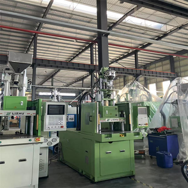 Düşey Enjeksiyon Kalıplama Makineleri ile Üretim Sürecinizi Kolaylaştırın