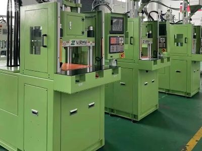 The Benefits of Vertical Injection Molding Machines for Compact Spaces