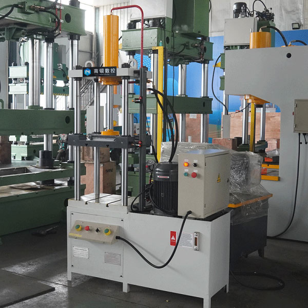 Achieve consistent results with a powerful hydraulic 10 ton press