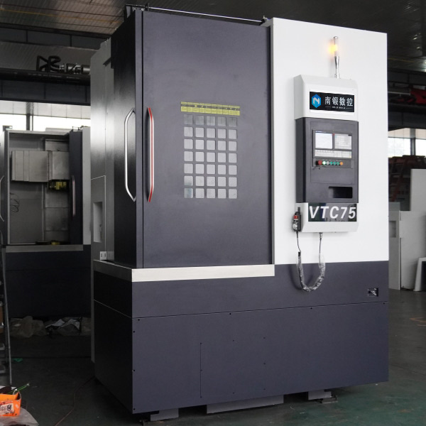 Razionalizzazione della lavorazione pesante con torniture verticali