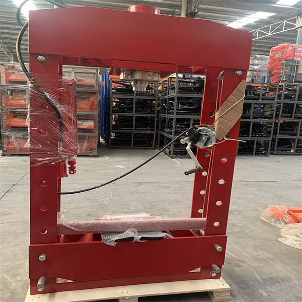 Découvrez la puissance et la polyvalence d'une presse d'atelier