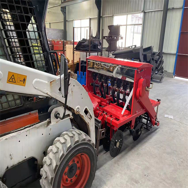 Wie kann engem Skid Steer Traktor Zweisach Planer euren Landwirtschaftsbetrieb verbesseren?