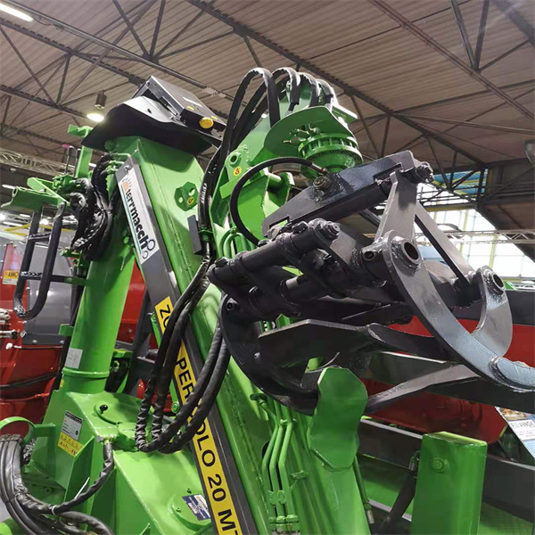 Udfør en række opgaver med det tilpasningsdygtige design af et roterende greb.