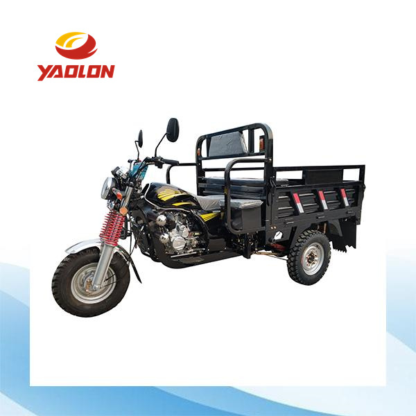 La Avantaĝo de Triĉeĥa Motorciklo