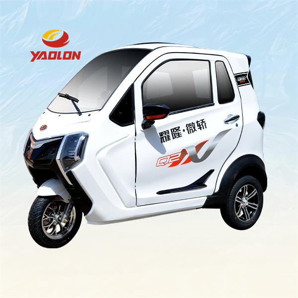 استمتع بالأمان والحماية التي تقدمها دراجة ثلاثية كهربائية مغلقة