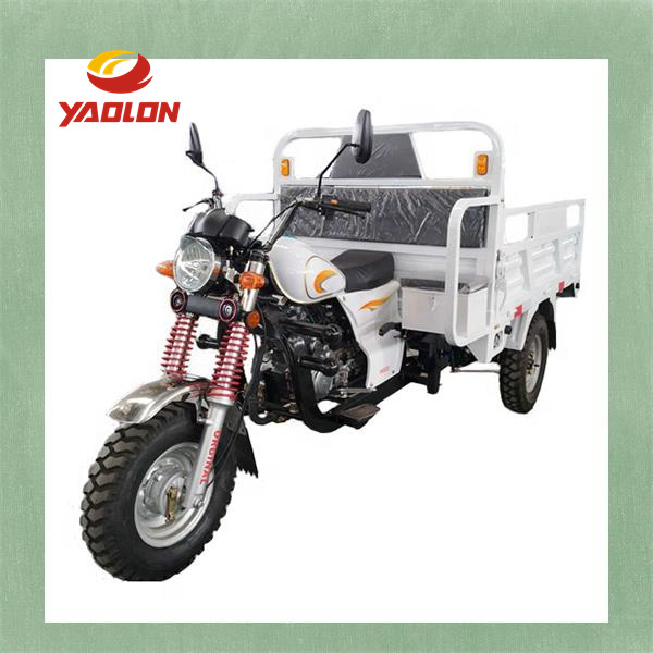 A Aventura dos Triciclos a Gasolina